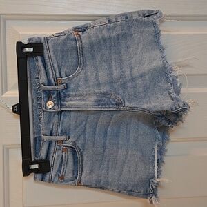 American Eagle highest rise 90's Boyfriend short. Size 00. Color Blue